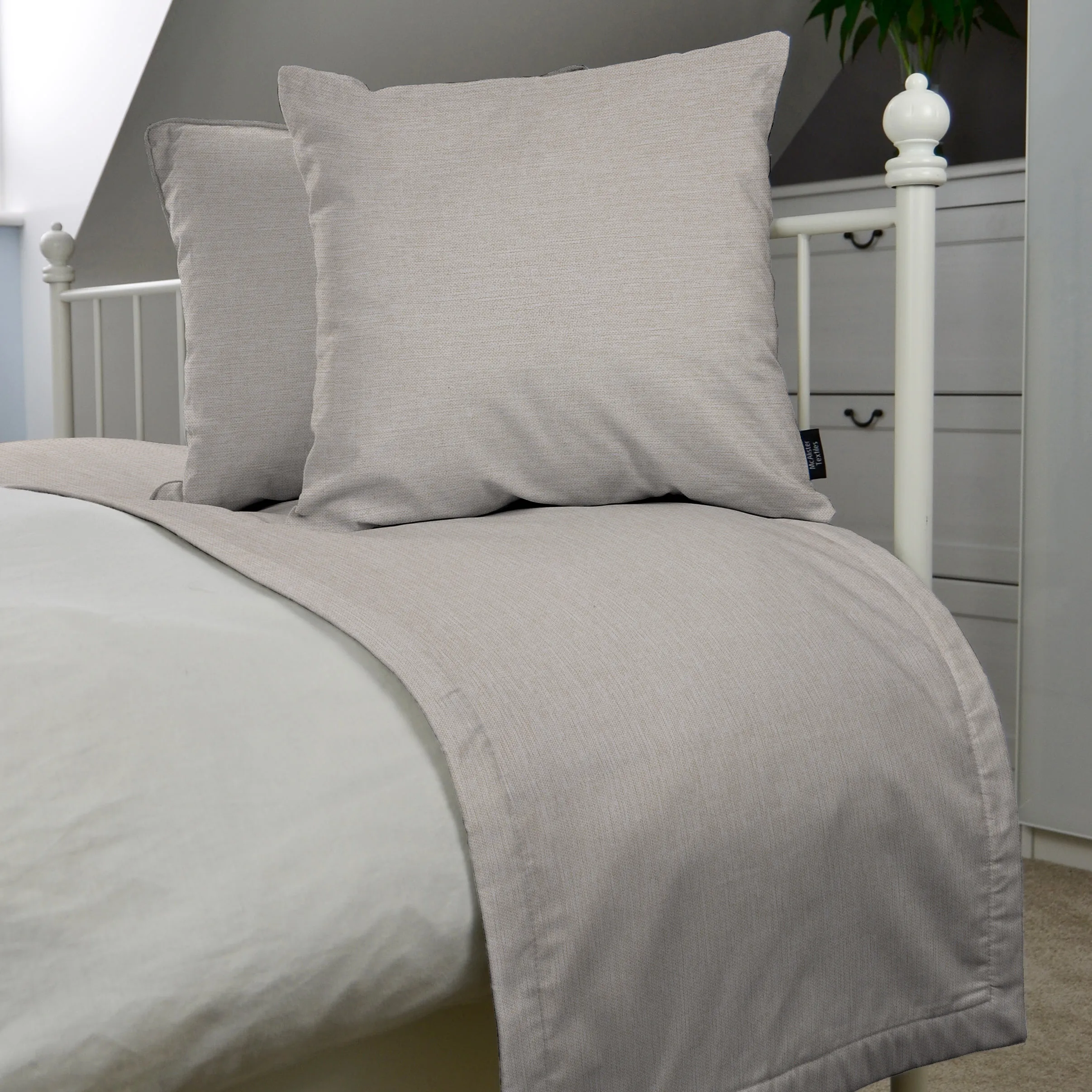 Albany Natural Bed Runners