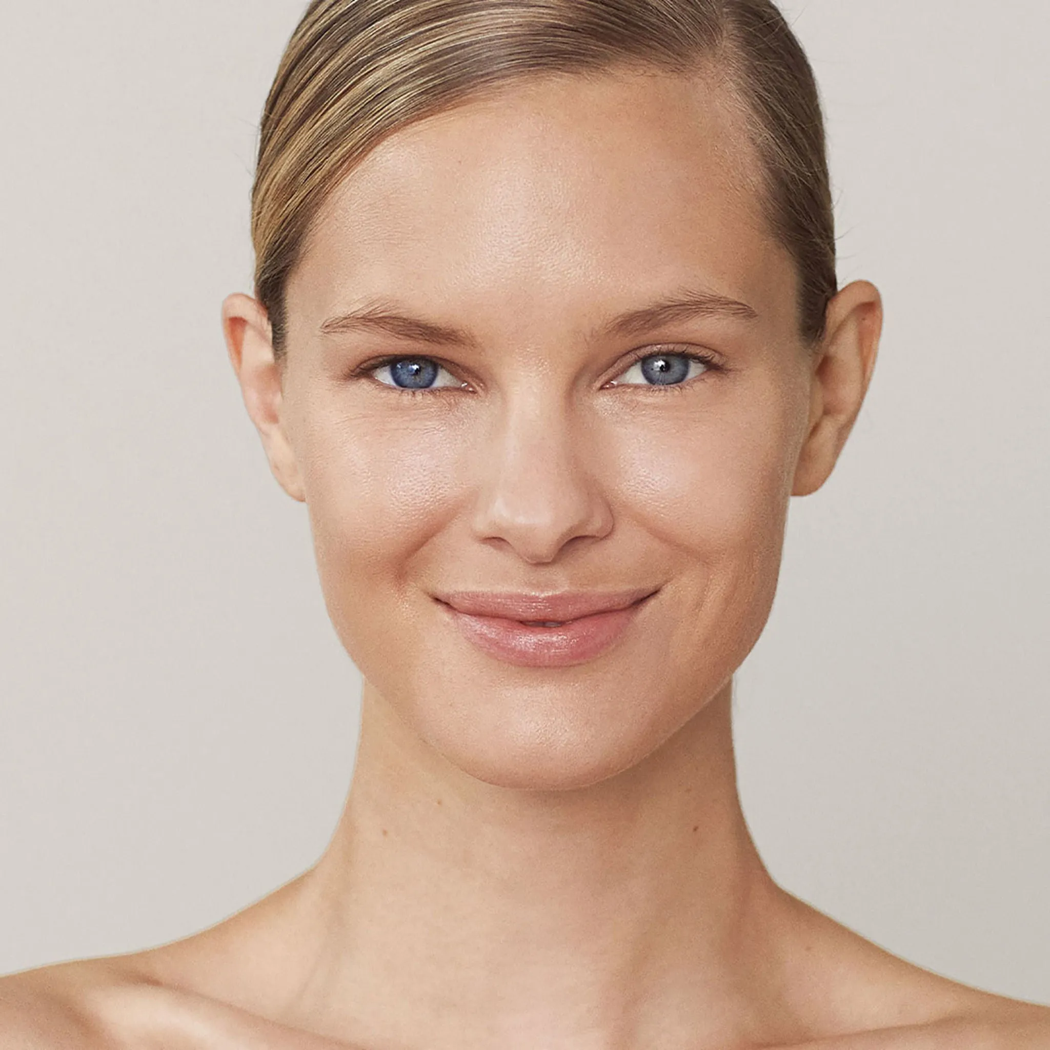 Invisible Touch Liquid Foundation